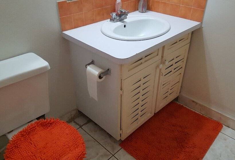 پانسیون Private Cosy Central