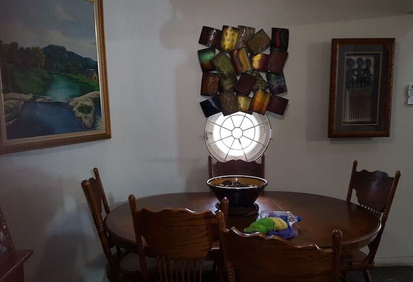 پانسیون Private Cosy Central