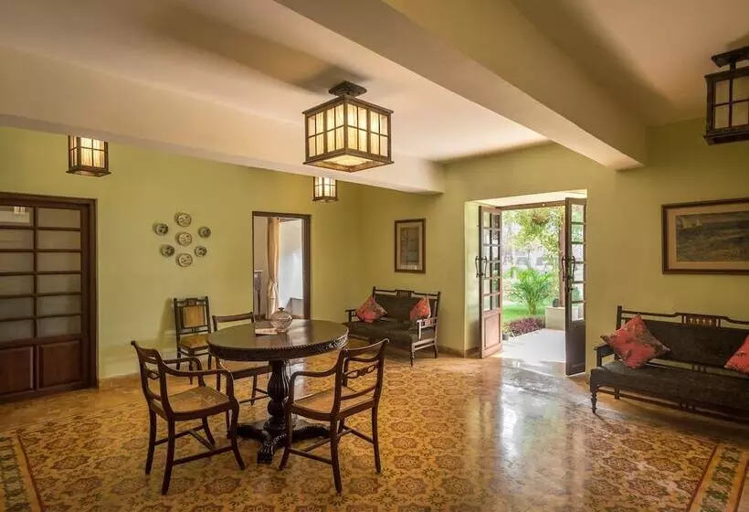 リゾートホテル The Postcard Cuelim