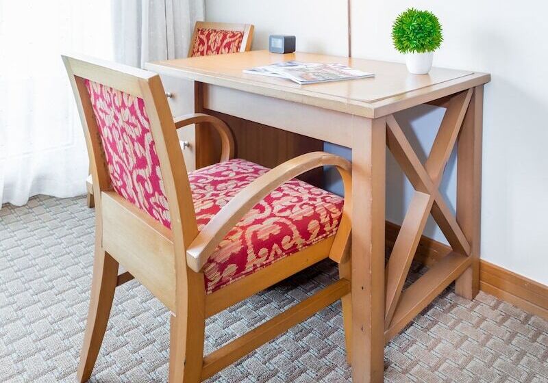 هتل 619 Breezy Studio