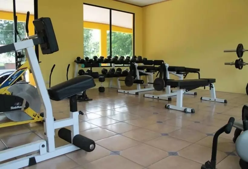 Hotelli Hospedaje Altamira