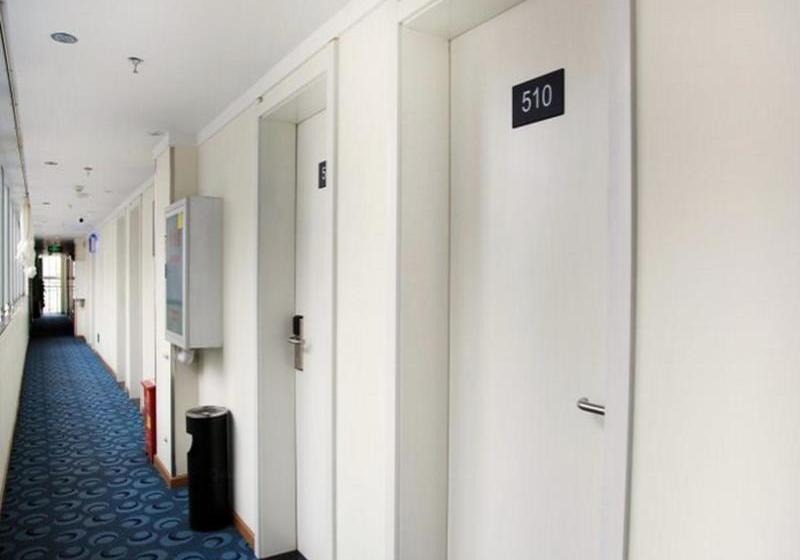 Hotel 7 Days Inn Wuhan Jiangxia Zhifang Train Station