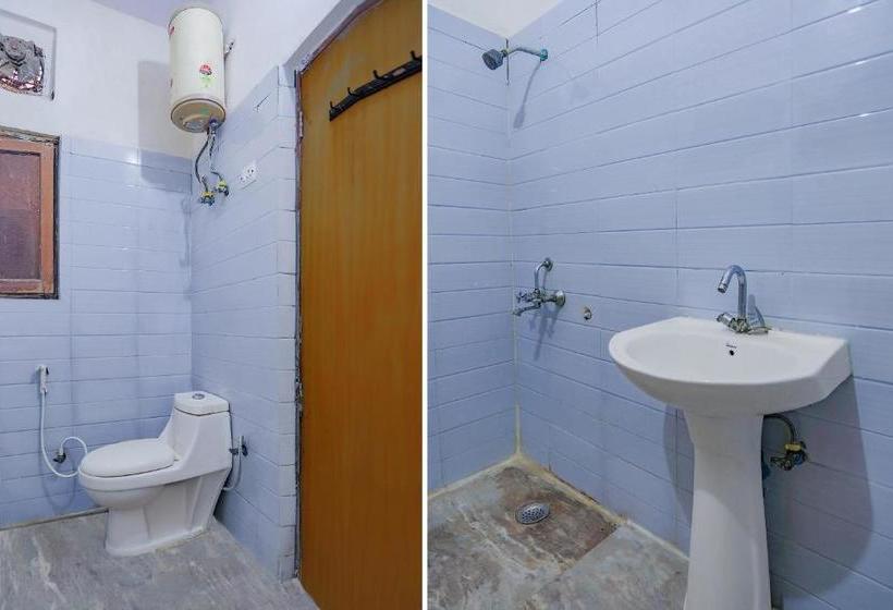 בית מלון כפרי Oyo 75152 Hello Stay