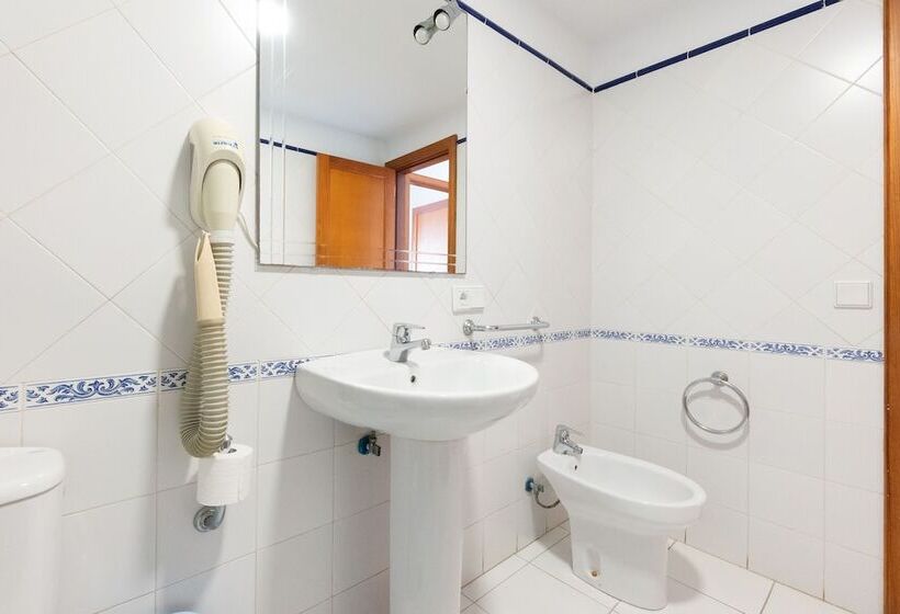 Apartamentos La Peñita