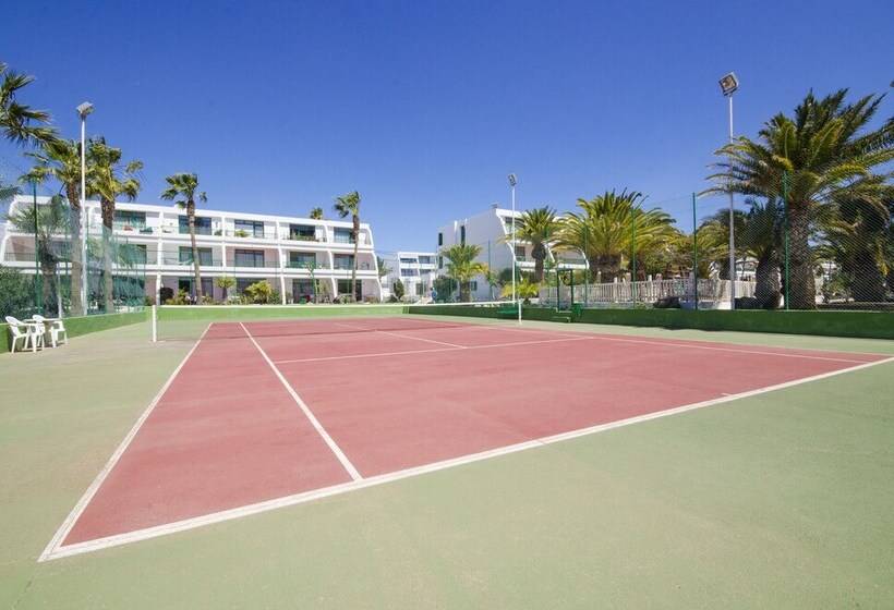 Apartamentos La Peñita