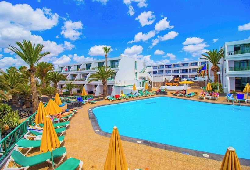 Apartamentos La Peñita