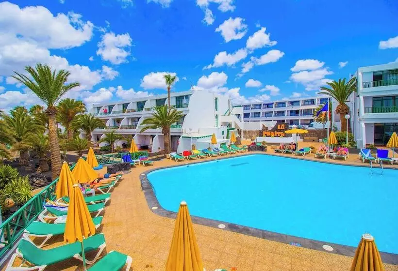 Apartamentos La Peñita