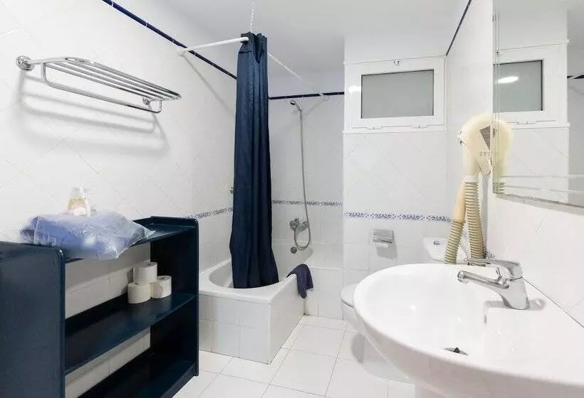 Apartamentos La Peñita