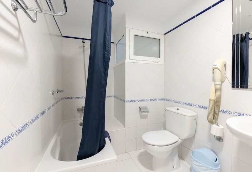 Apartamentos La Peñita