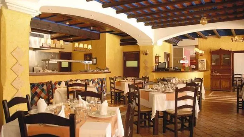 فندق Holiday Premium Resort