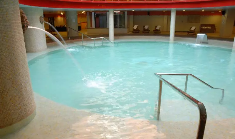 فندق Holiday Premium Resort