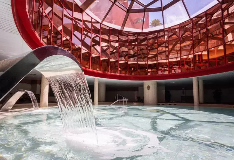 فندق Holiday Premium Resort