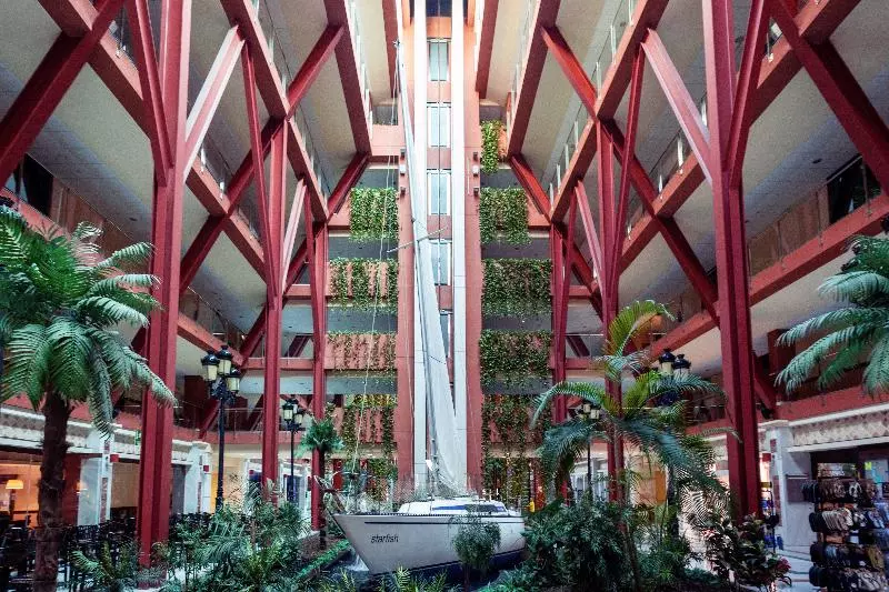 فندق Holiday Premium Resort