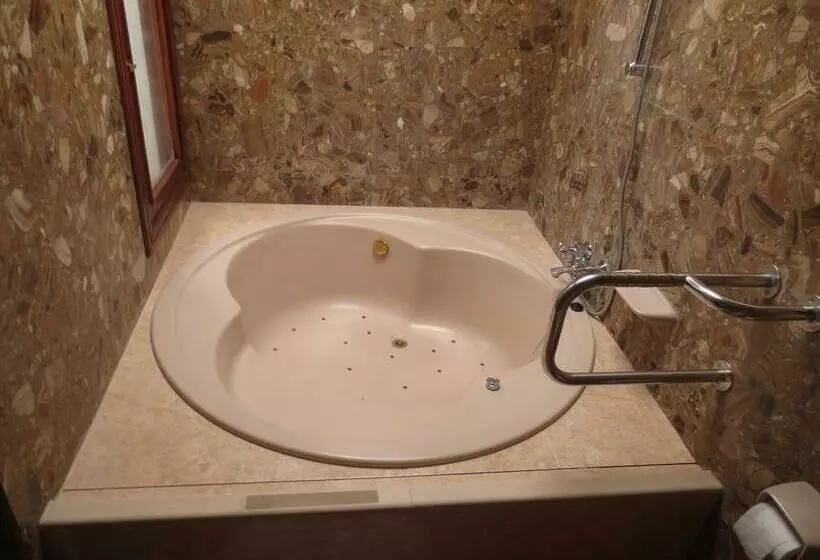 호텔 Island Village