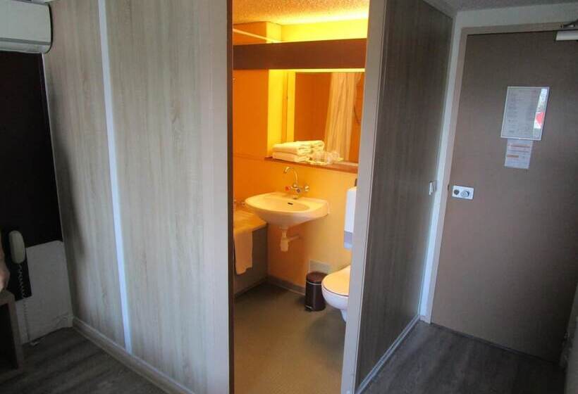 בית מלון כפרי Les Tourrades