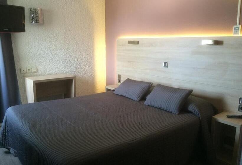 בית מלון כפרי Les Tourrades