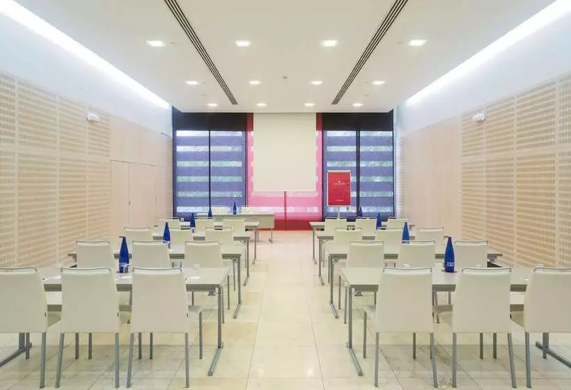 هتل NH Collection Sevilla