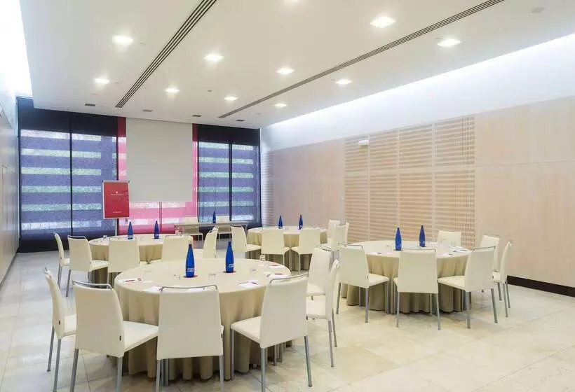 هتل NH Collection Sevilla