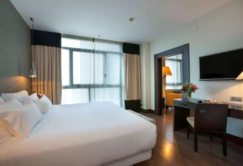 هتل NH Collection Sevilla