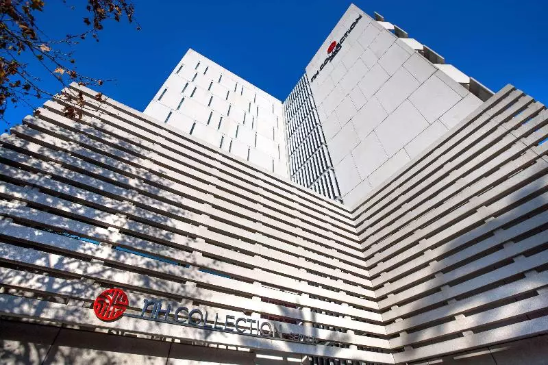 هتل NH Collection Sevilla