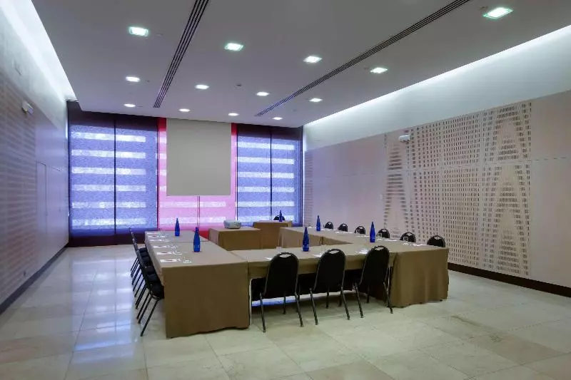 هتل NH Collection Sevilla