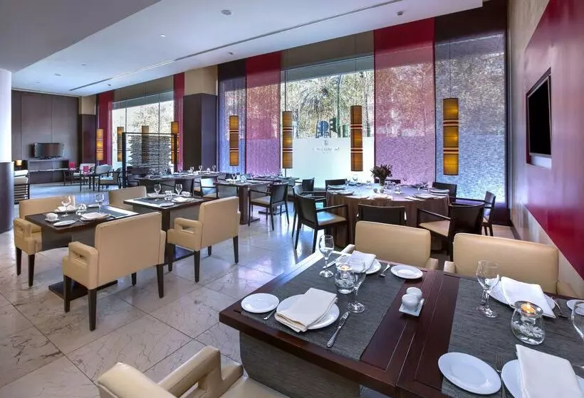 هتل NH Collection Sevilla