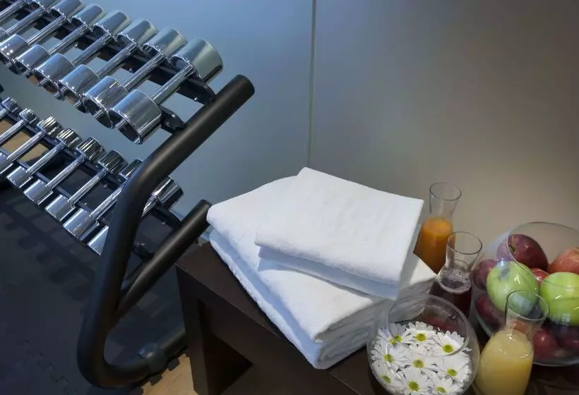 هتل NH Collection Sevilla