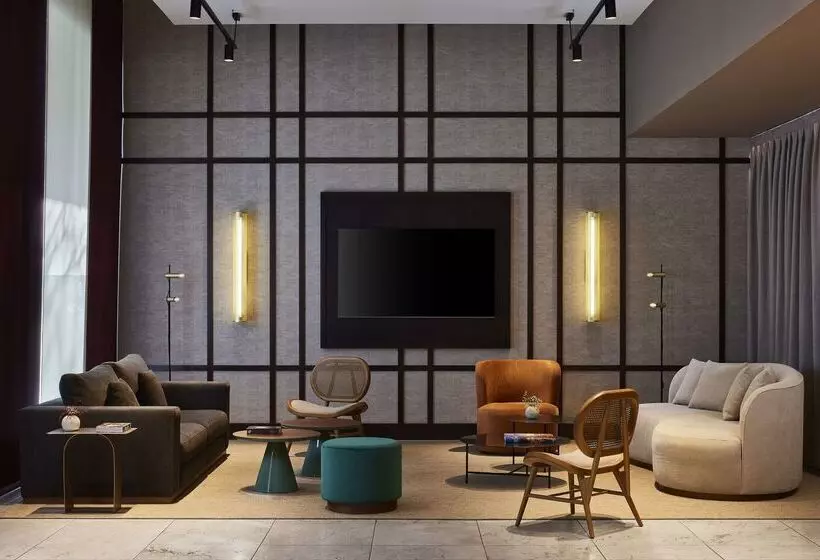 هتل NH Collection Sevilla