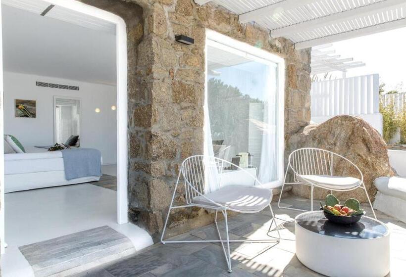 هتل Ostraco Suites