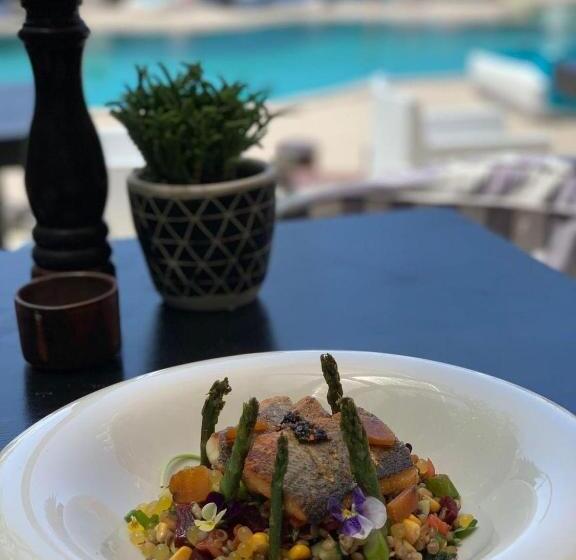 هتل Ostraco Suites