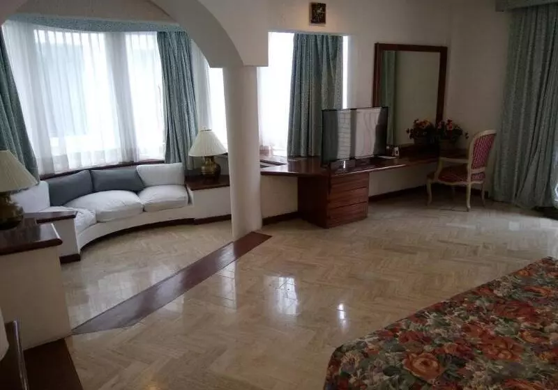 酒店 Suites Costa Cancun