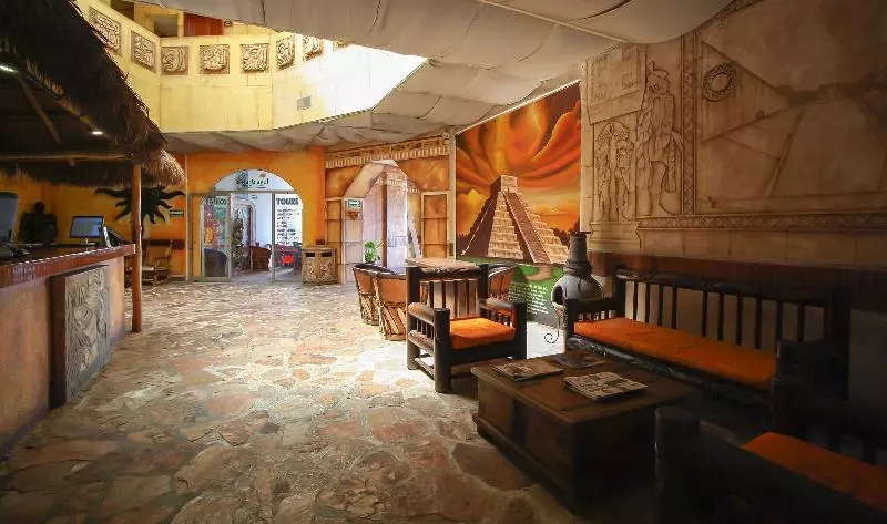 Hotelli Xbalamqué & Spa Cancún Centro