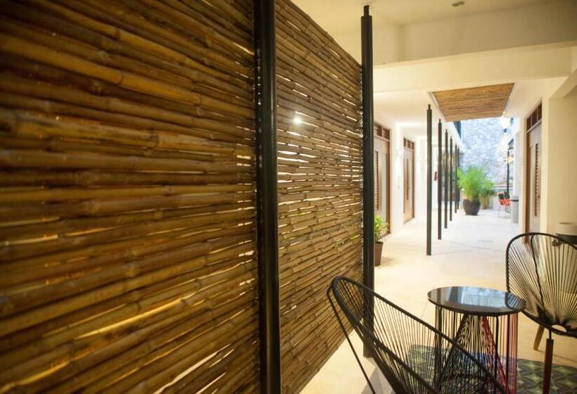 Latino Hotel Boutique