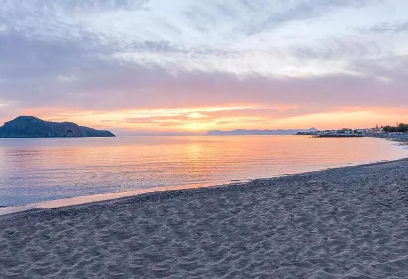 Porto Platanias Beach Resort & Spa