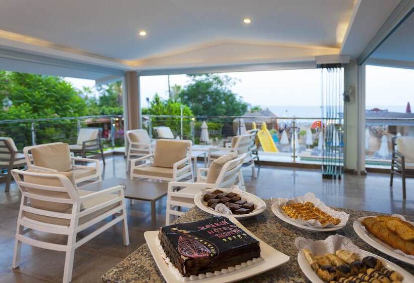 استراحتگاه Xperia Saray Beach