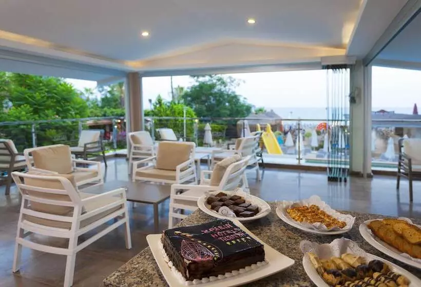 Lomakeskus Xperia Saray Beach