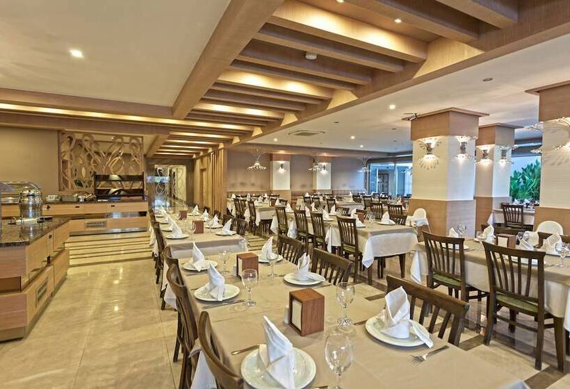 استراحتگاه Xperia Saray Beach