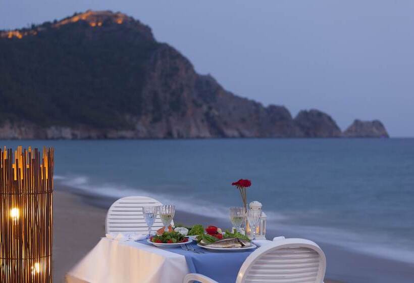 استراحتگاه Xperia Saray Beach