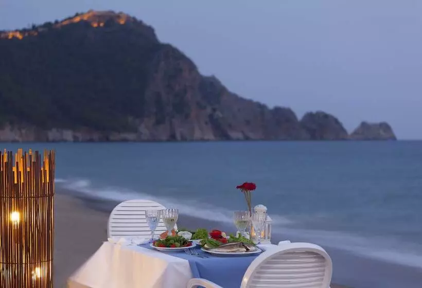 Lomakeskus Xperia Saray Beach