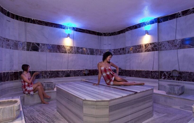 استراحتگاه Xperia Saray Beach