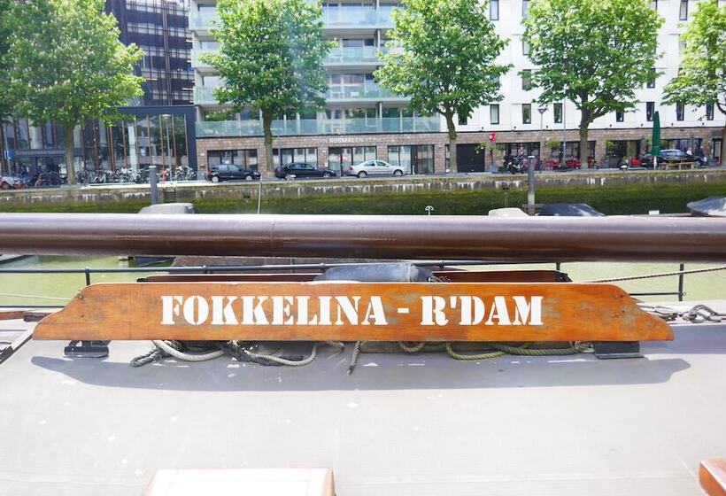 Отель Boat Apartment Rotterdam Fokkelina