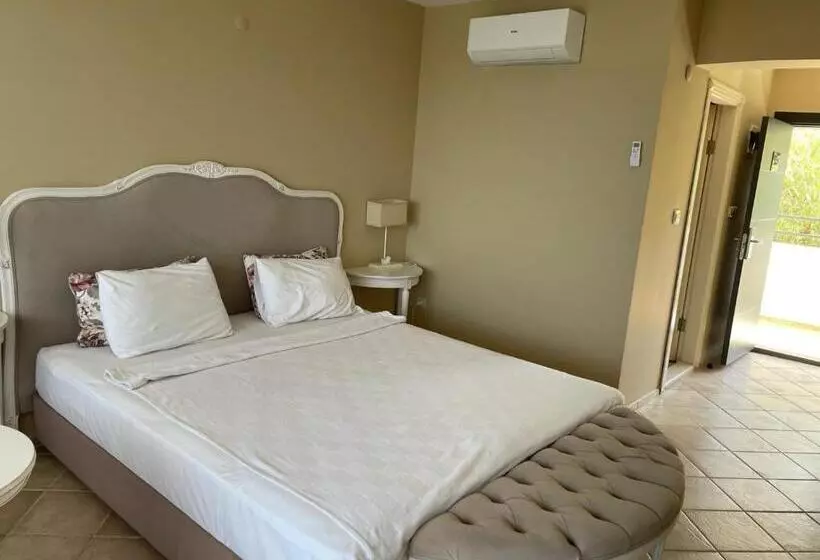 ホテル Carina Entertainment