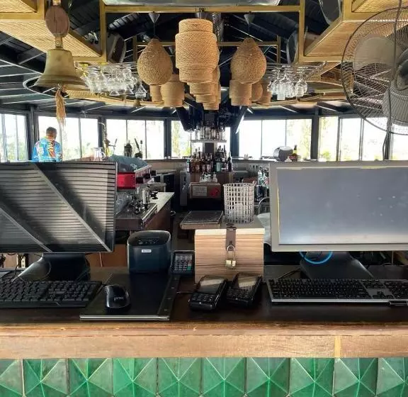 ホテル Carina Entertainment