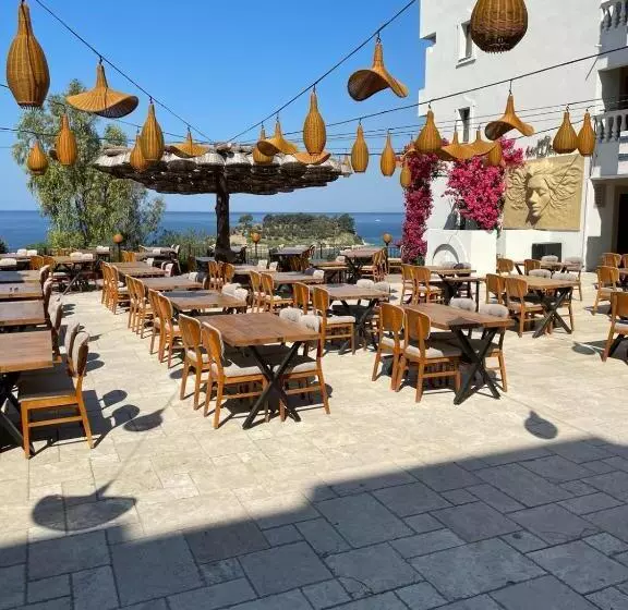 ホテル Carina Entertainment