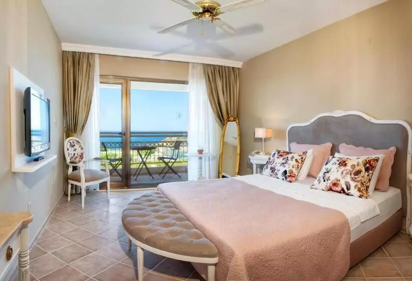 ホテル Carina Entertainment