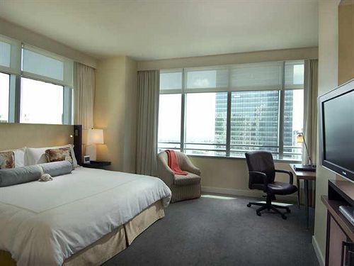 בית מלון כפרי Aka Brickell