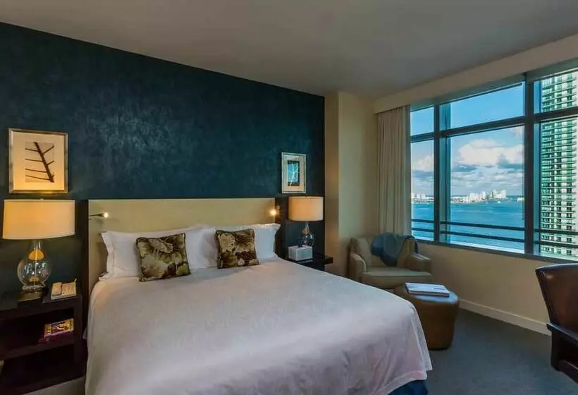 فندق Aka Brickell