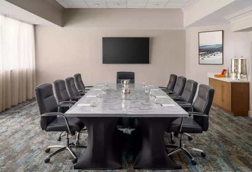 Отель Courtyard By Marriott Orlando Lake Buena Vista At Vista Centre