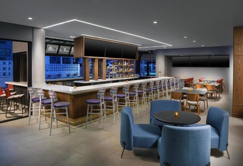 酒店 Courtyard By Marriott Orlando Lake Buena Vista At Vista Centre