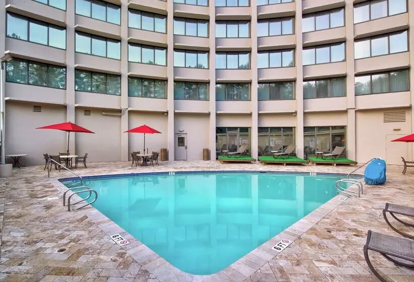 Отель The Brookhaven Atlanta